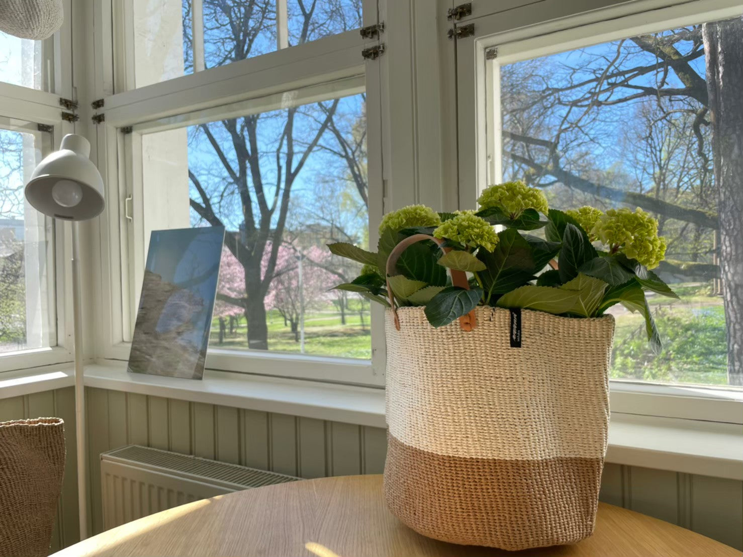 Kiondo market basket | White and brown duo M