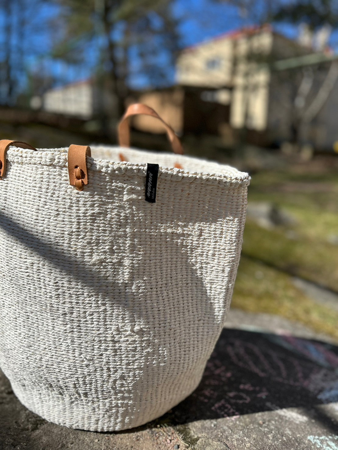 Kiondo market basket | White L