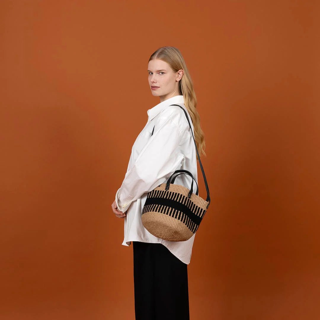 Pamba crossbody basket bag | Black rib weave S