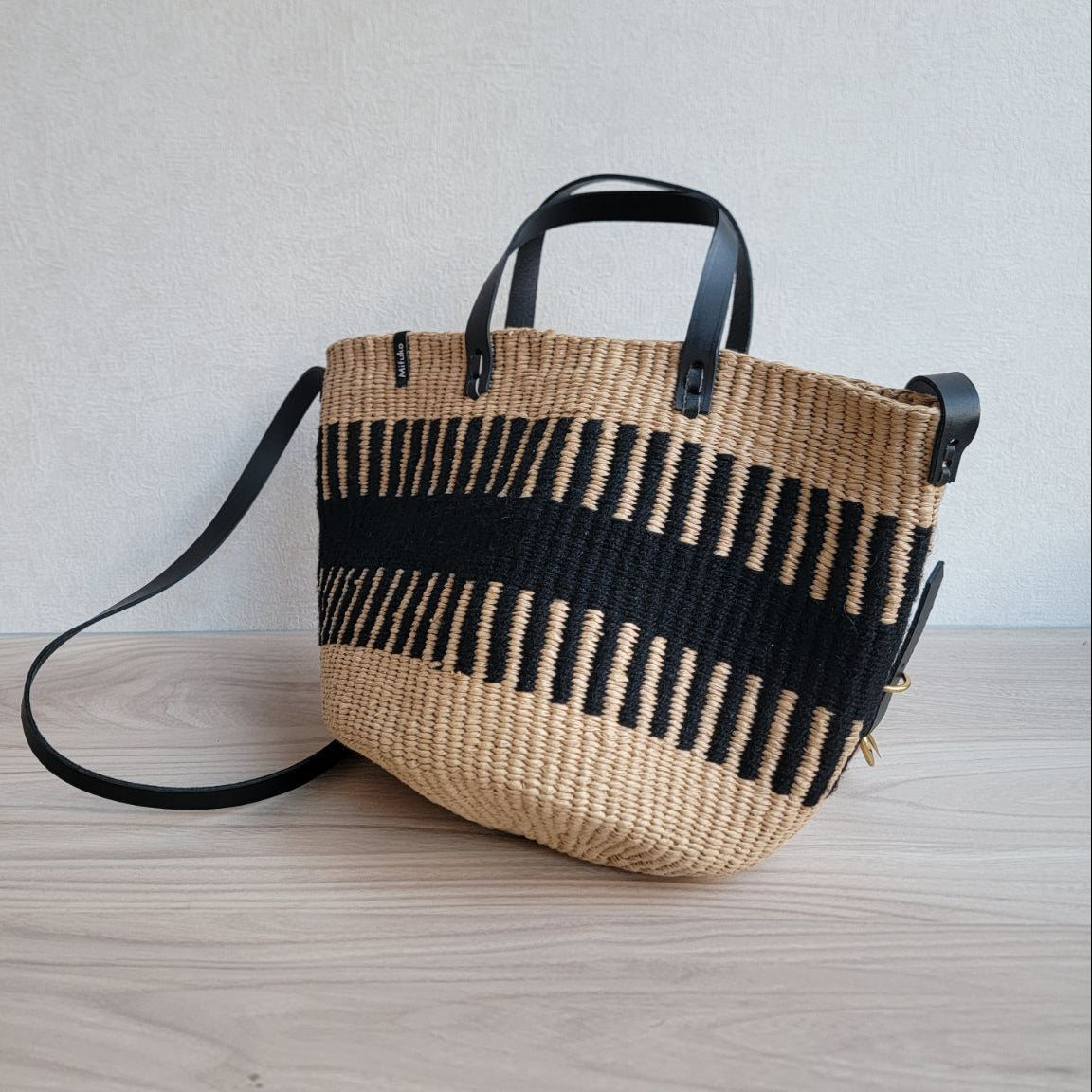 Pamba crossbody basket bag | Black rib weave S