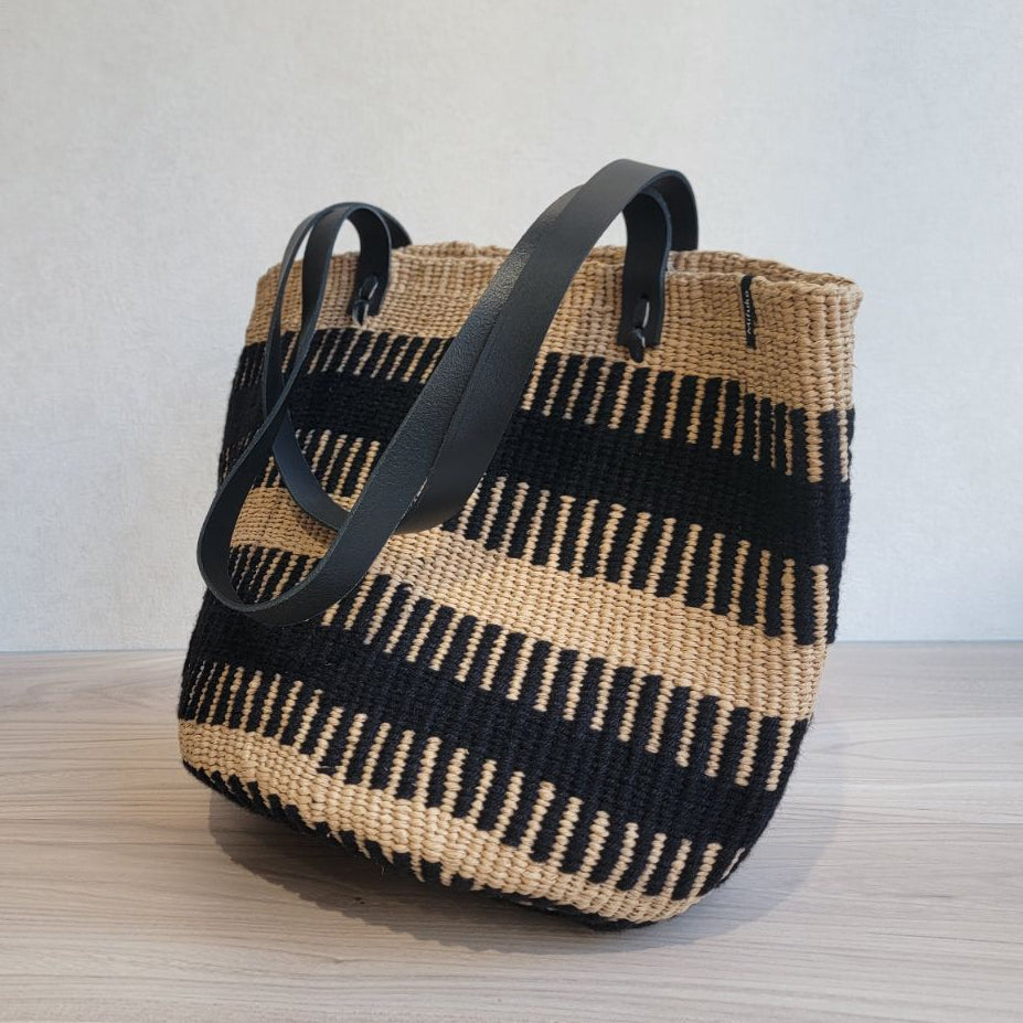 Pamba Shopper basket | Black rib weave M