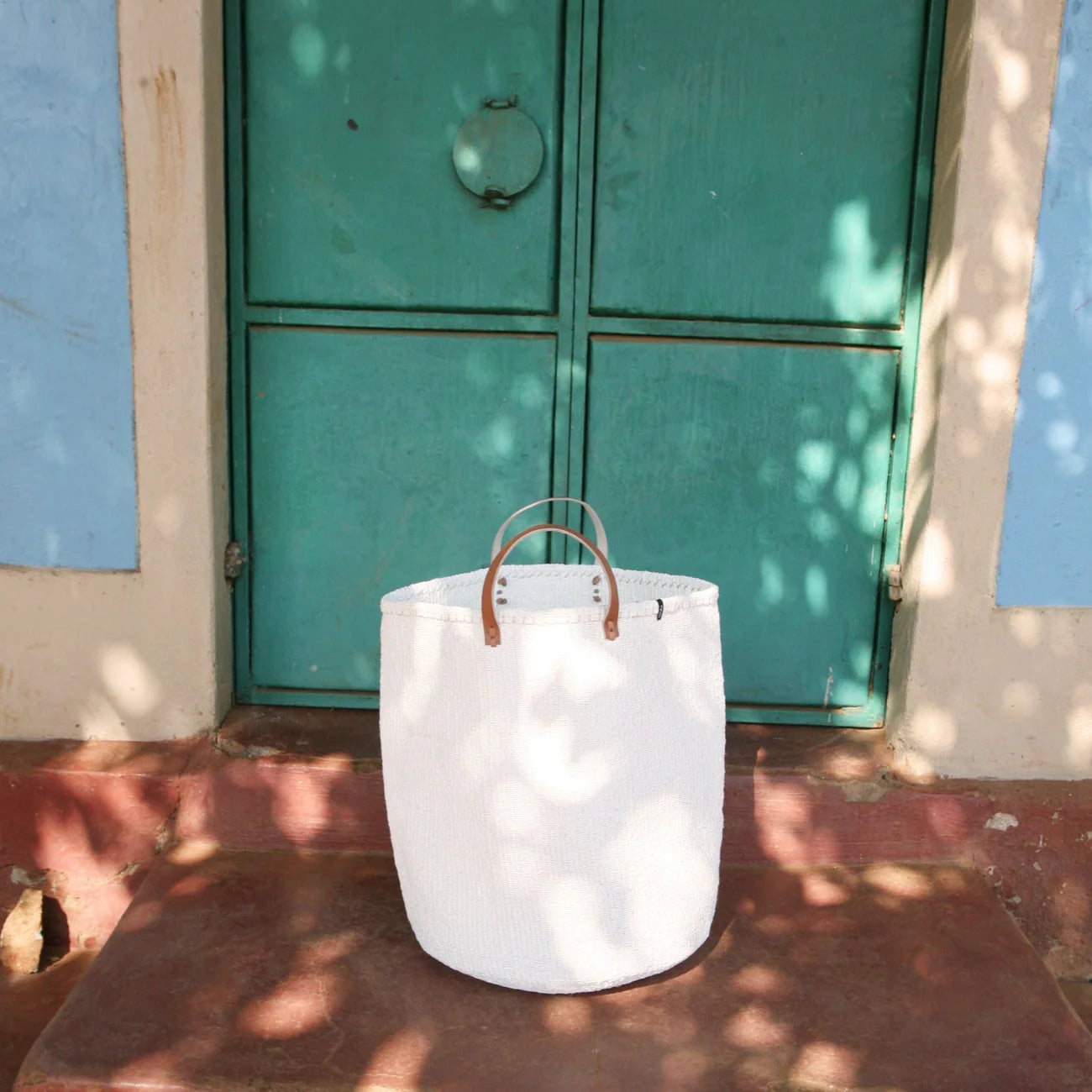 Kiondo floor basket | White with handles XL