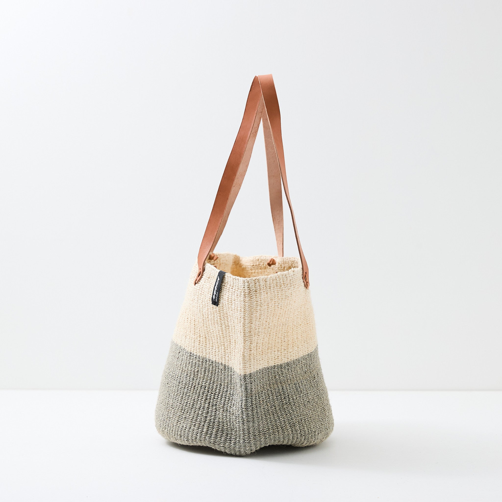 Kiondo shopper basket| Natural and Light grey duo M