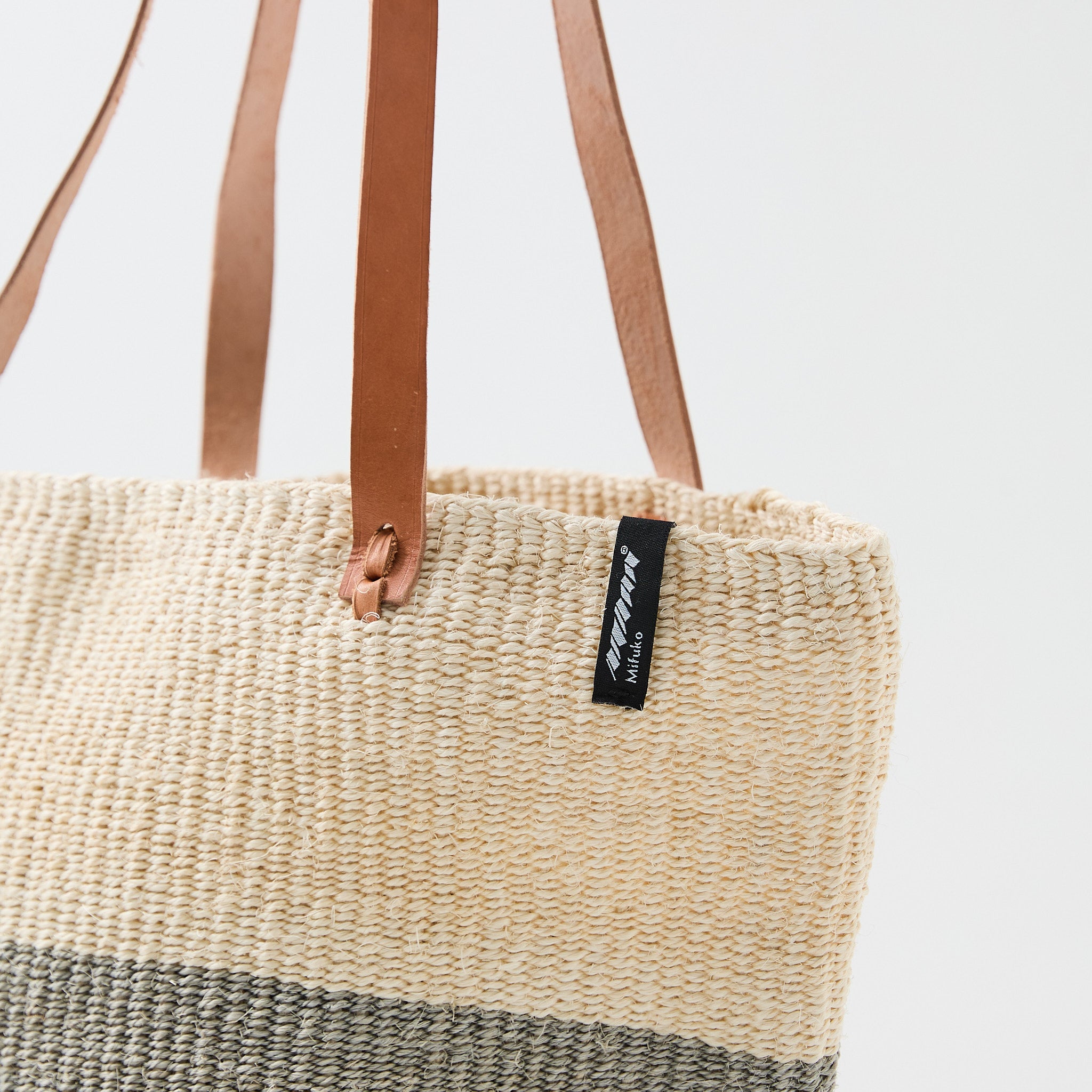 Kiondo shopper basket| Natural and Light grey duo M