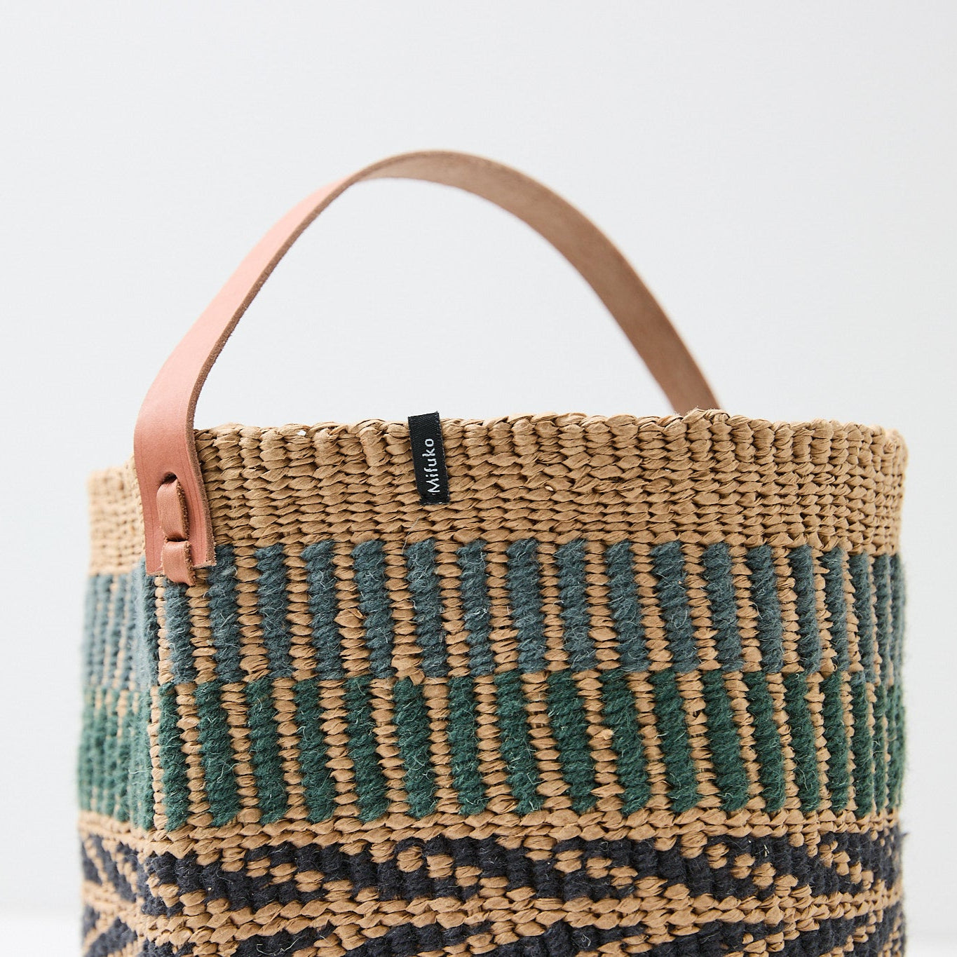 Pamba basket with handle | Green pattern weave S