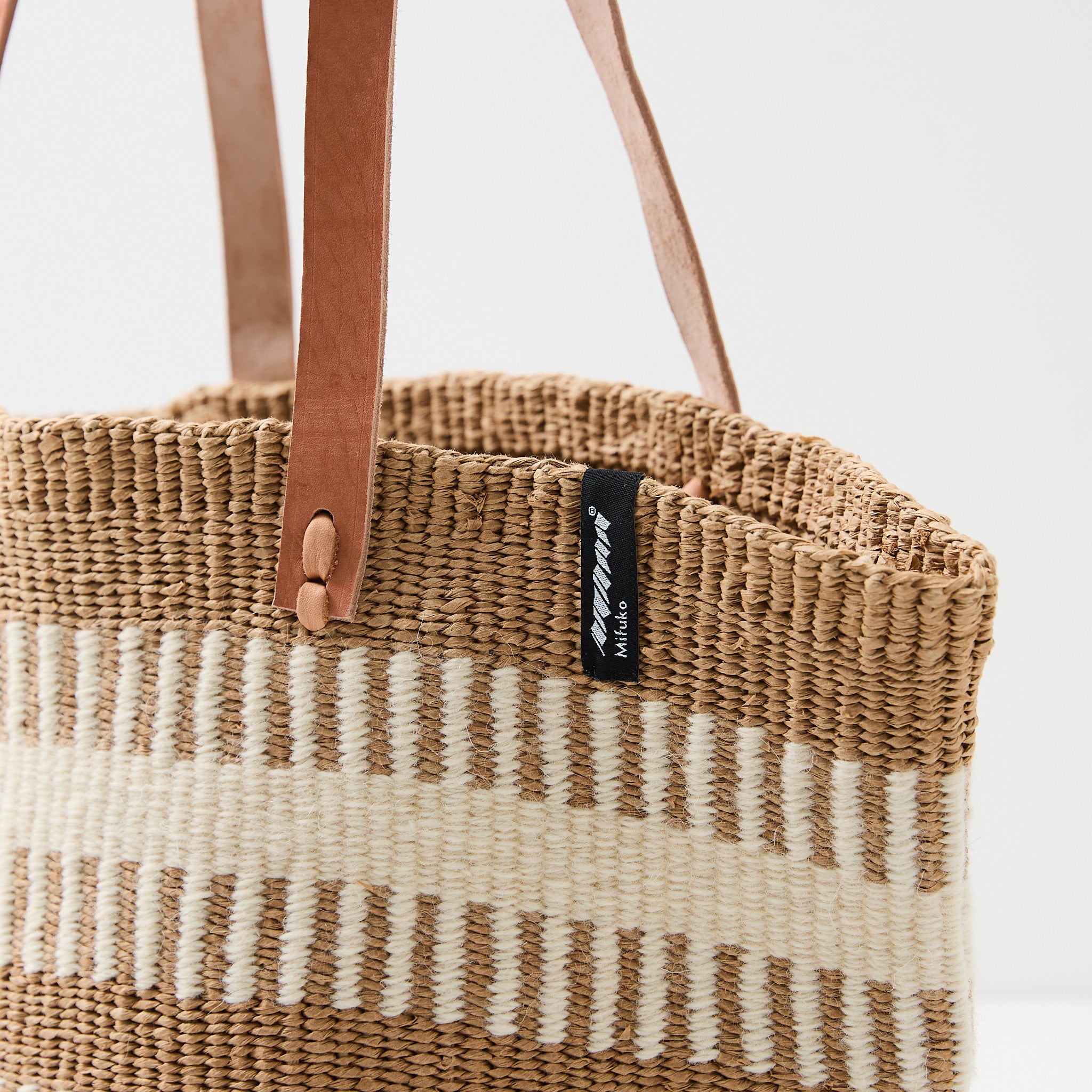 Pamba shopper basket | White rib weave M