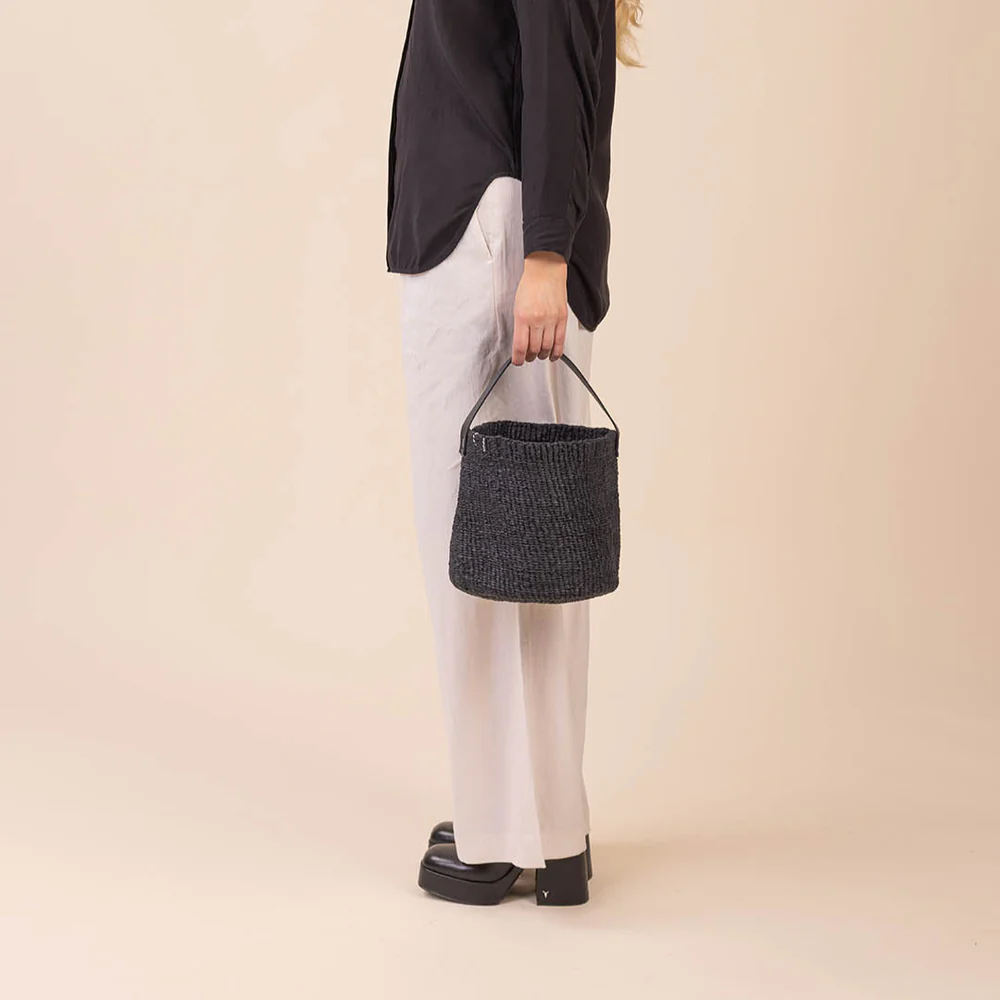 Kiondo basket | Black with handle S