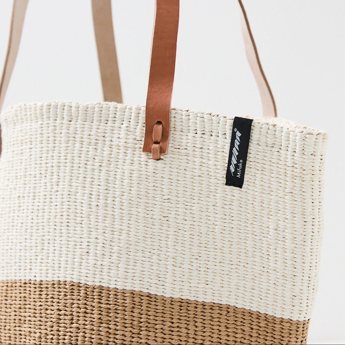 Kiondo shopper basket| White and brown duo M