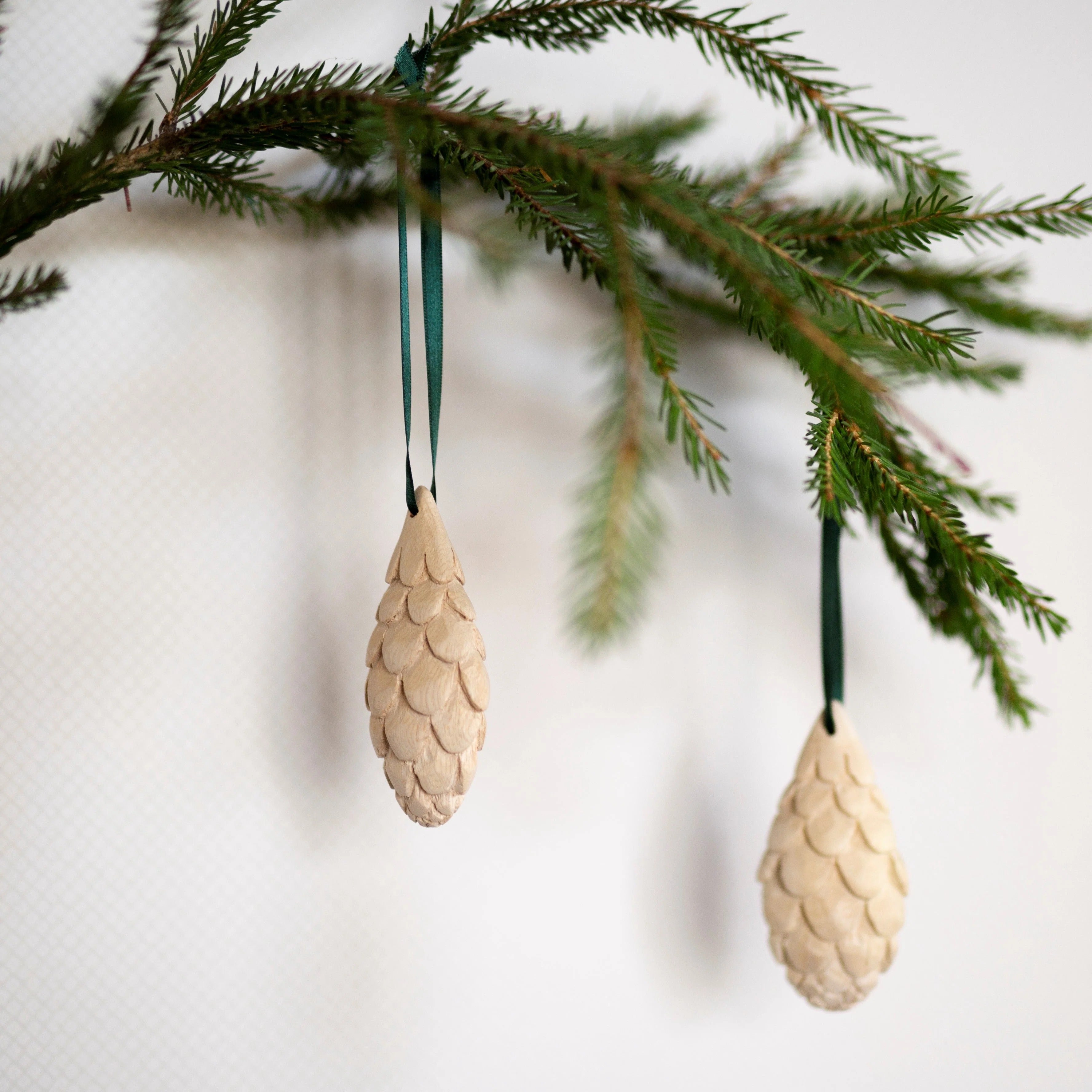 Wooden ornament | Spruce cone（マツボックリ）