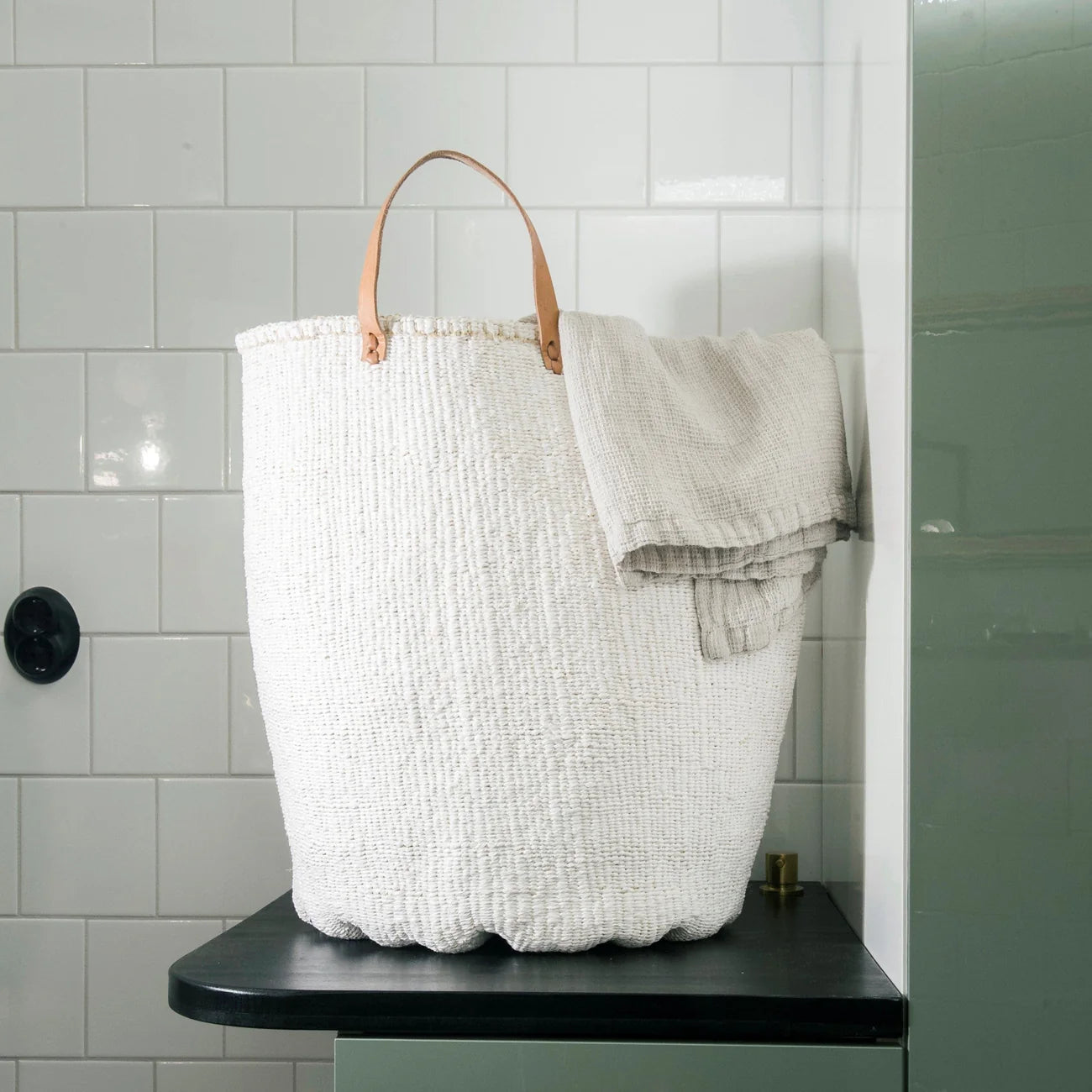 Kiondo floor basket | White with handles XL